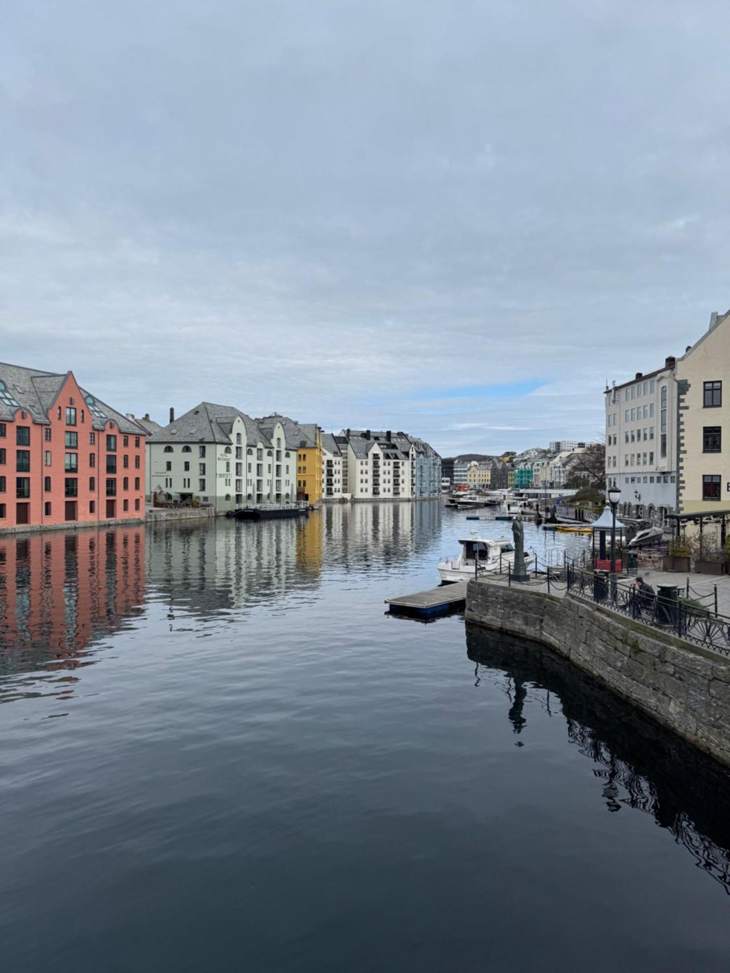 Koselig Lave * Ålesund